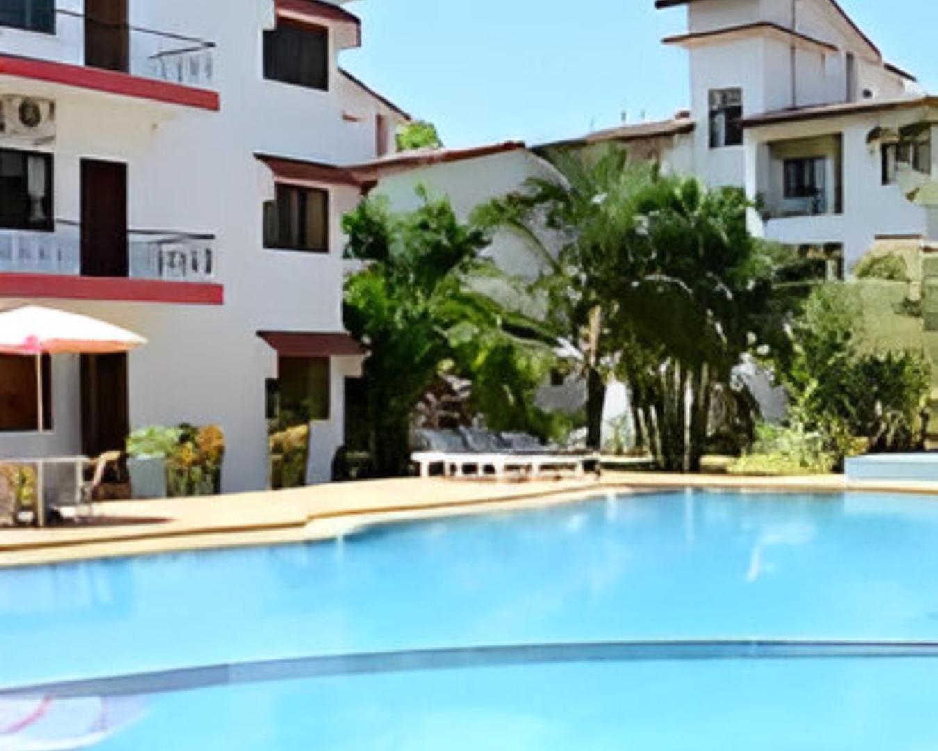 Ronne'S Little Baga Service Apartments Esterno foto